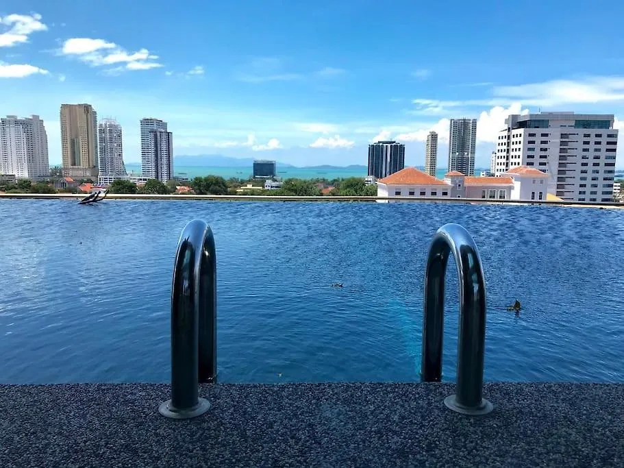 Apartmán Tropicana 218 Macalister #Homely #Georgetown #Infinity Pool #Near Island Hospital #6Pax #2Br 2Bath #2Queen 2Single #Quality Well Maintained #Private Host Malajsie