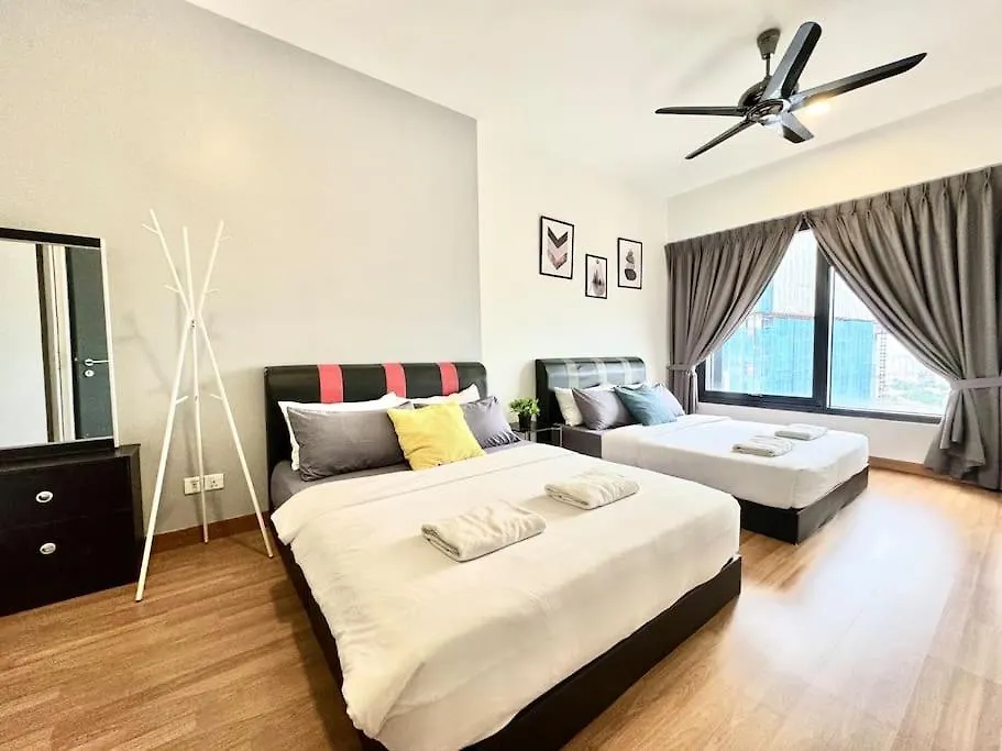 Apartmán Tropicana 218 Macalister #Homely #Georgetown #Infinity Pool #Near Island Hospital #6Pax #2Br 2Bath #2Queen 2Single #Quality Well Maintained #Private Host