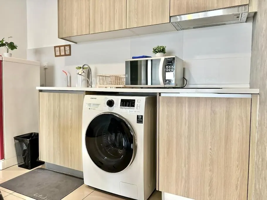 Tropicana 218 Macalister #Homely #Georgetown #Infinity Pool #Near Island Hospital #6Pax #2Br 2Bath #2Queen 2Single #Quality Well Maintained #Private Host Maleisië