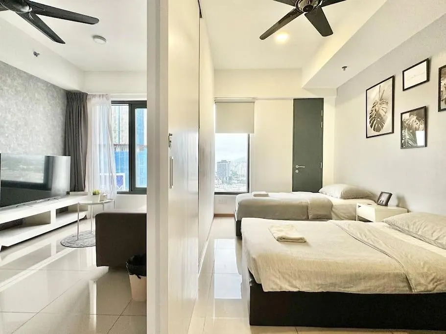Appartement Tropicana 218 Macalister #Homely #Georgetown #Infinity Pool #Near Island Hospital #6Pax #2Br 2Bath #2Queen 2Single #Quality Well Maintained #Private Host